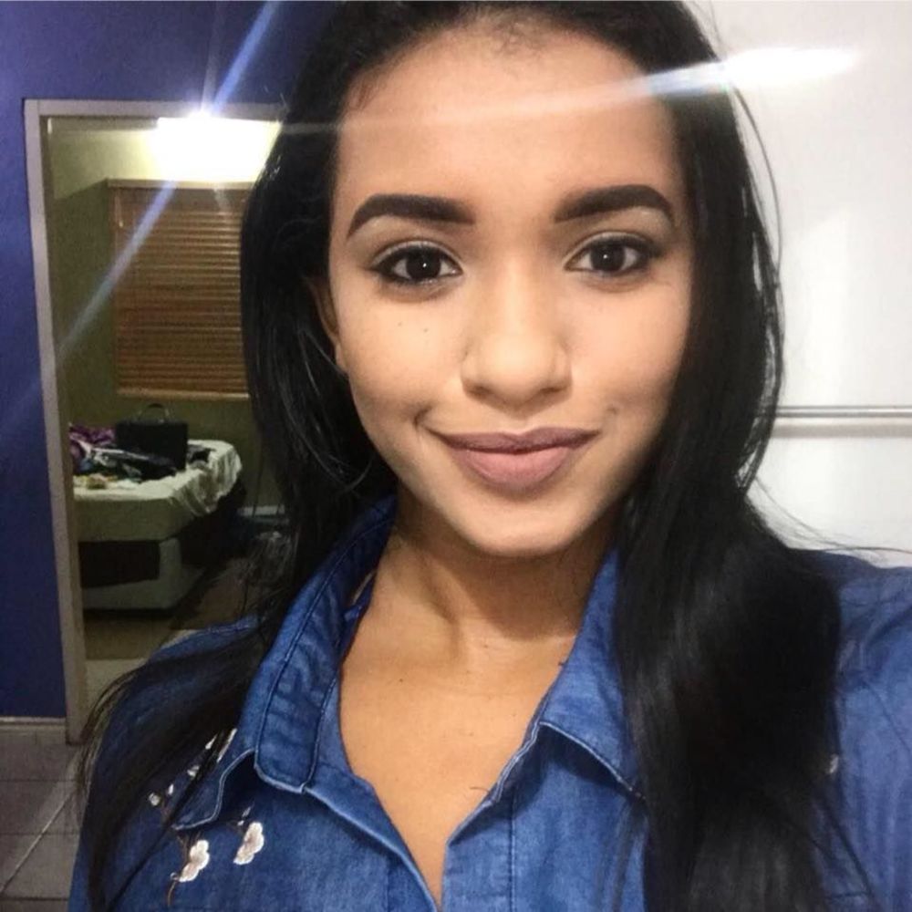 Meet your Posher, Malika